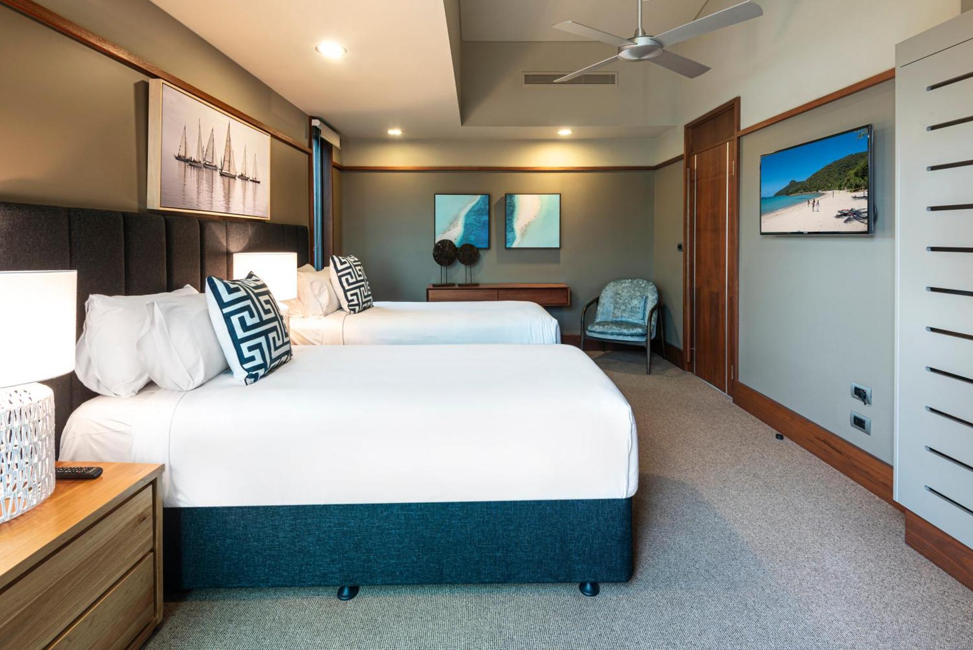 Yacht Club Villas On Hamilton Island By Hiha Bagian luar foto