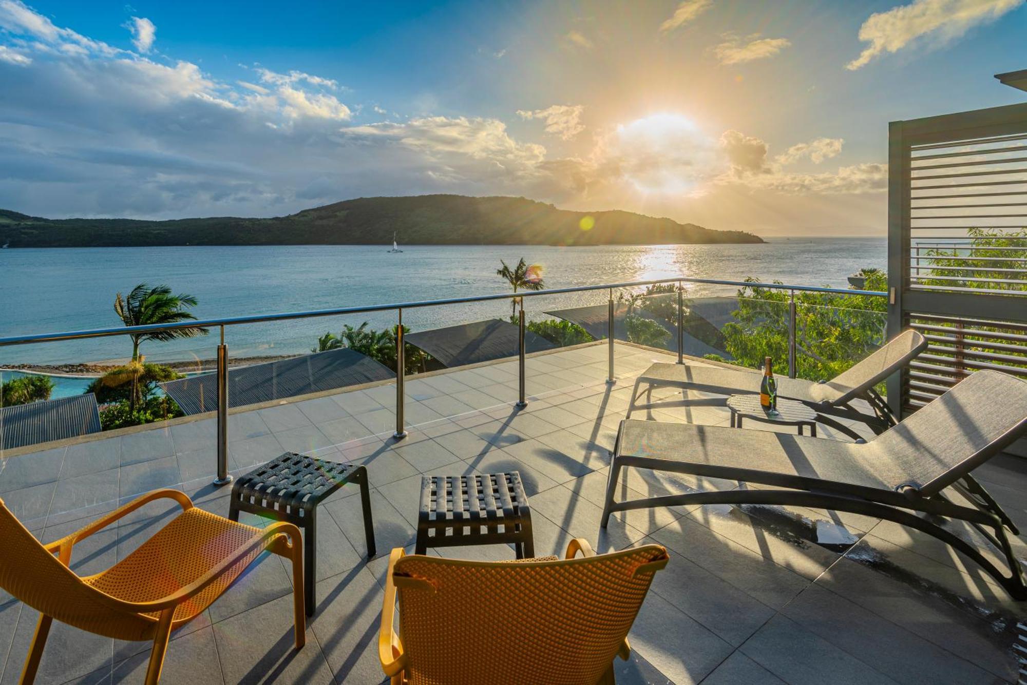 Yacht Club Villas On Hamilton Island By Hiha Bagian luar foto